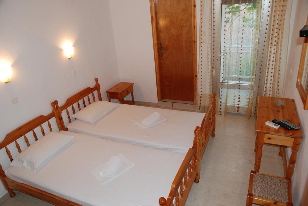 Soti'S Rooms Skala Rachoni  Buitenkant foto